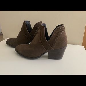 Steve Madden Booties 7.5